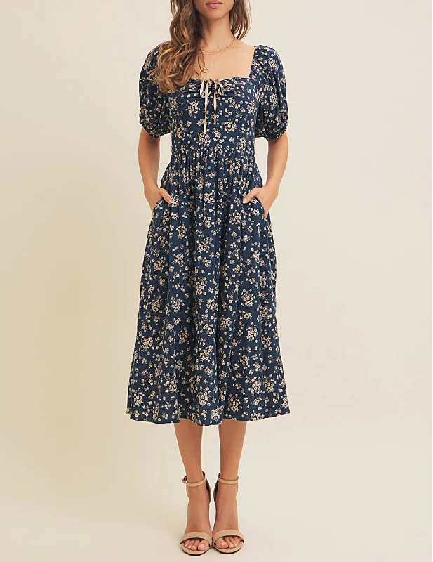 Women's Sweetheart Collar DressesAvril Navy Floral Ruched Midi Dress