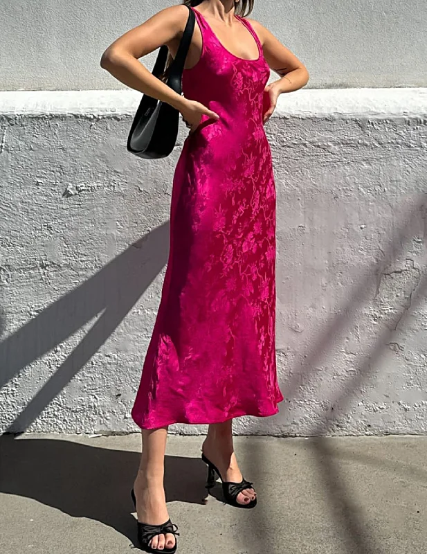 Women's Off-the-Shoulder DressesMarket Fuchsia Jacquard Midi Dress