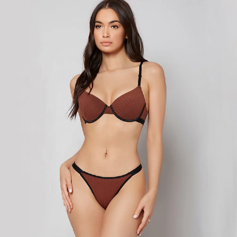 smoothing high-neck braMilan Extra-Comfort Bra & Knicker Set