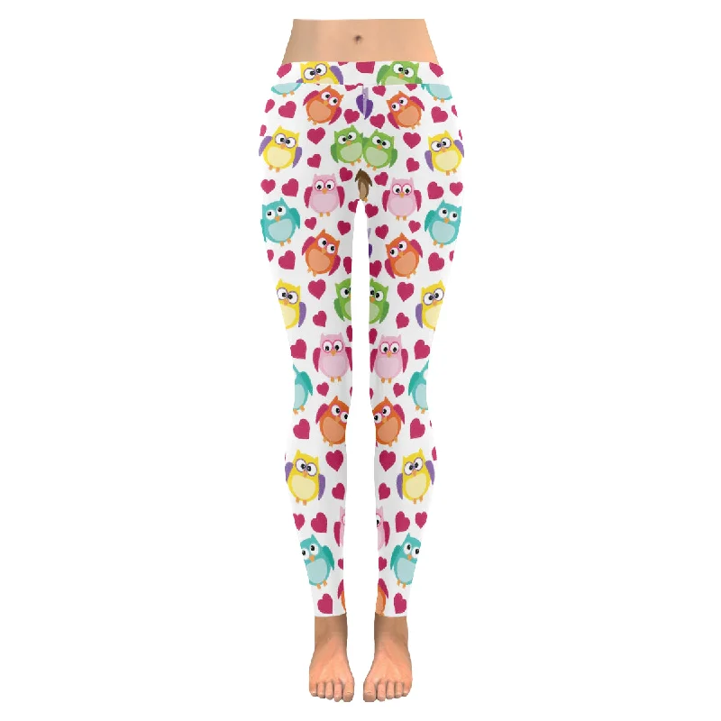 Zenzzle owl pattern with hearts print Low Rise Ladies capri yoga Leggings