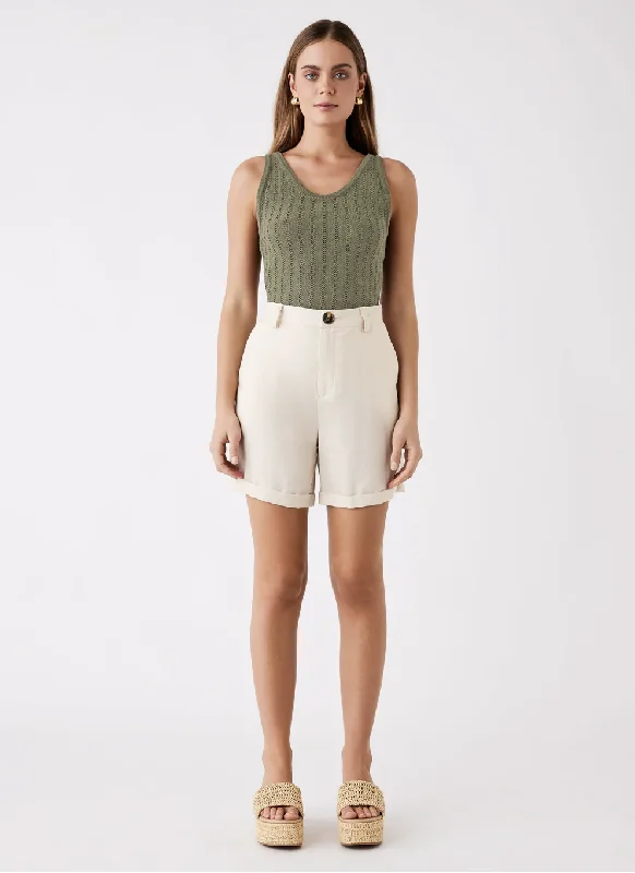 Women's Winter ShortsEsmaee Echo Short - Cream