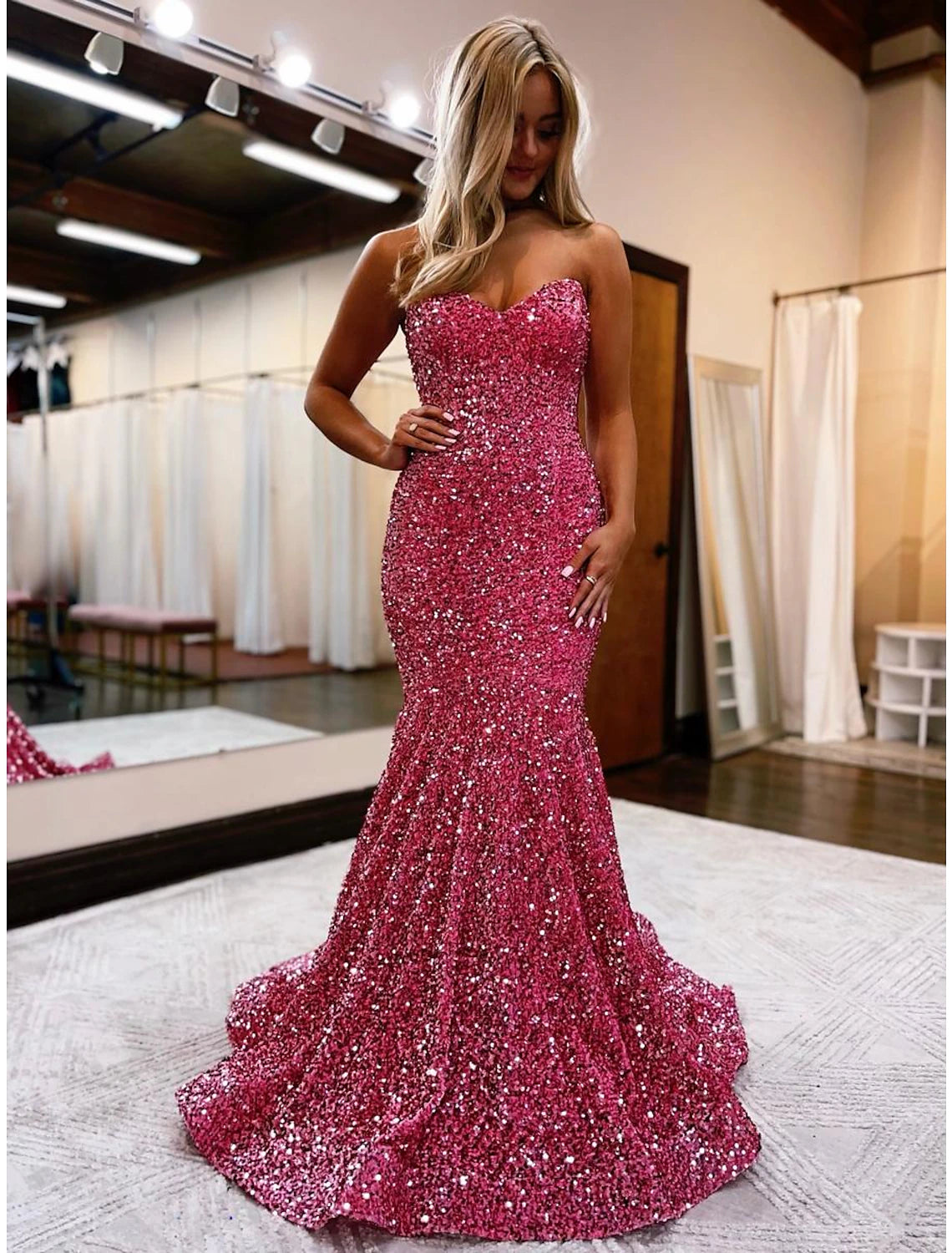 Women's Square-Back DressesMermaid / Trumpet Prom Dresses Sparkle & Shine Dress Formal Wedding Party Sweep / Brush Train Sleeveless Sweetheart Sequined Backless with Sequin