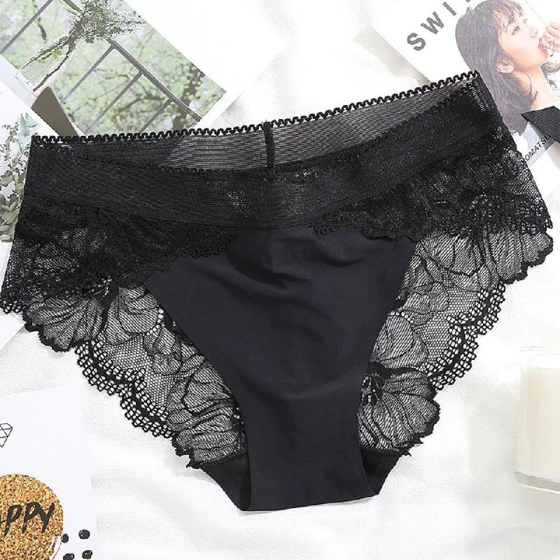 stretch lace panties with a high-leg cut for a flirty appealLacy briefs