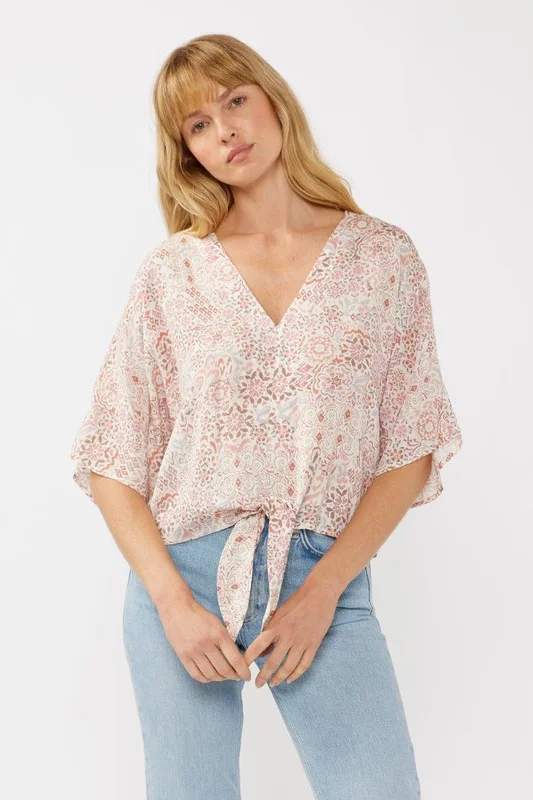 Women's Bermuda ShortsRaquel Short Kimono Sleeve Front Tie Floral Print Top Blush