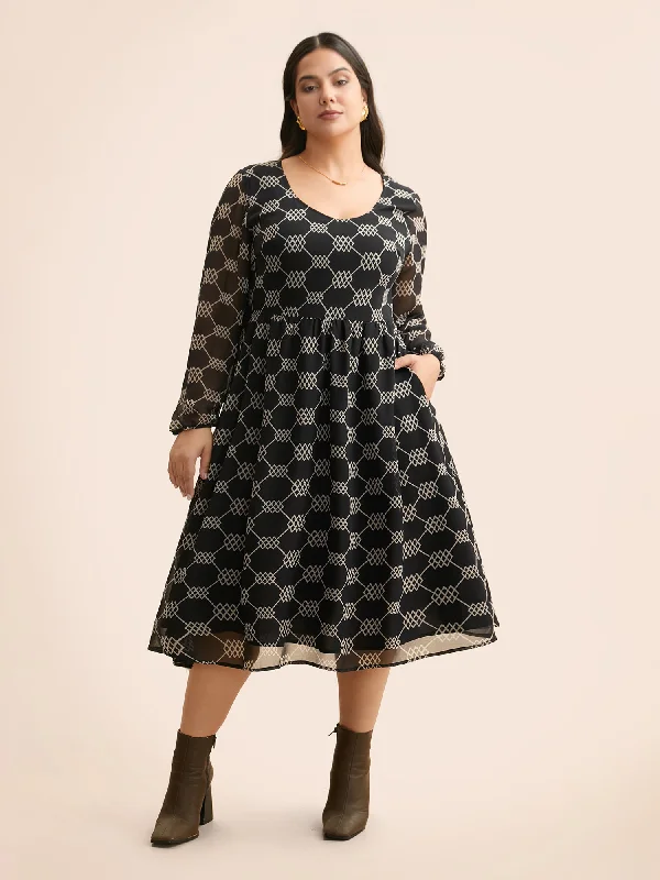 Women's Bell-Sleeve DressesU Neck Geometric Mesh Dress