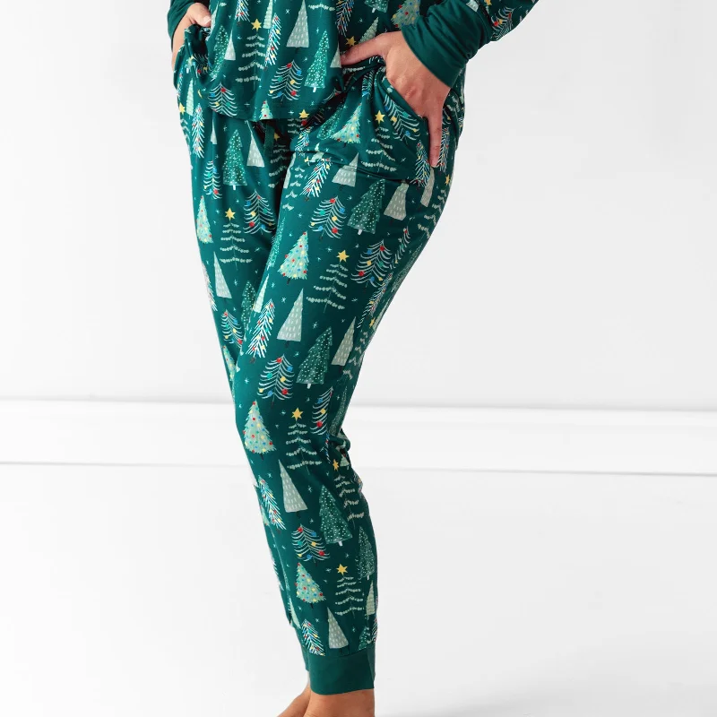 women's pajamas with a relaxed fitGreen Twinkling Trees Women's Pajama Pants