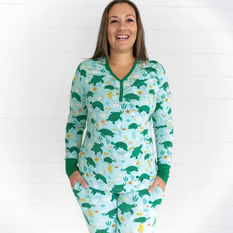 ladies' silk pajama topsSea Turtle Friends Women's Pajama Top